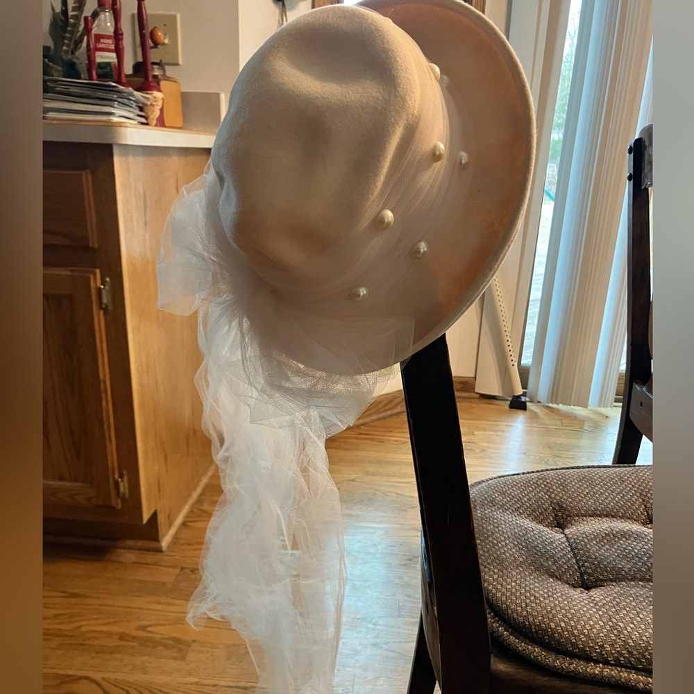 Elegant White Decorative Hat with Pearls